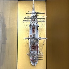船の模型　大型船　手作り模型　特注ガラスケース付きの画像