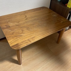 折りたたみテーブルの画像