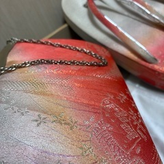 草履とバックとショール
の画像