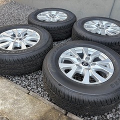 新車外し❗️ランクル200純正18インチ夏タイヤアルミセットの画像