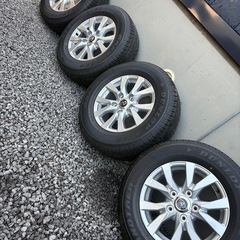 新車外し❗️ランクル200純正18インチ夏タイヤアルミセットの画像