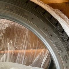 スタッドレスタイヤ　225/40R 18の画像