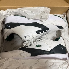 新品未使用！ラコステ　シューズの画像