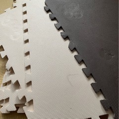 【商談中】ジョイントマット　13枚　62×62の画像