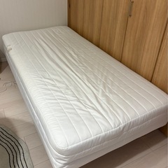 シングルベッド
の画像