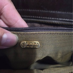 FENDI ロゴハンドバッグ保存袋付の画像