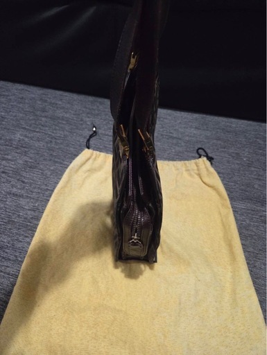 FENDI ロゴハンドバッグ保存袋付