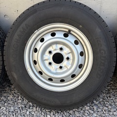 ボンゴ.バネット❗️185/80/14LT冬ヨコハマ☆スチールホイールセットの画像