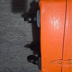 コムサ　オレンジ　キャリーカートの画像