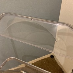 韓国インテリア　クリアチェアの画像