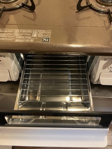 Paloma　グリル付きガスコンロ(右側強火力)