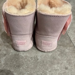 【未使用】UGGムートンブーツ　11センチの画像