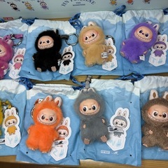 ラブブ　イニシャルラブブ　正規品　きーキーホルダーの画像