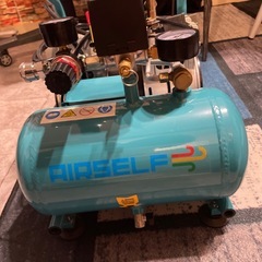 エアーコンプレッサー　最新軽量モデル　未使用品の画像