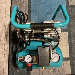 エアーコンプレッサー　最新軽量モデル　未使用品の画像
