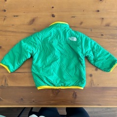 ノースフェイスのリバーシブルジャンバーの画像