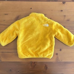 ノースフェイスのリバーシブルジャンバーの画像