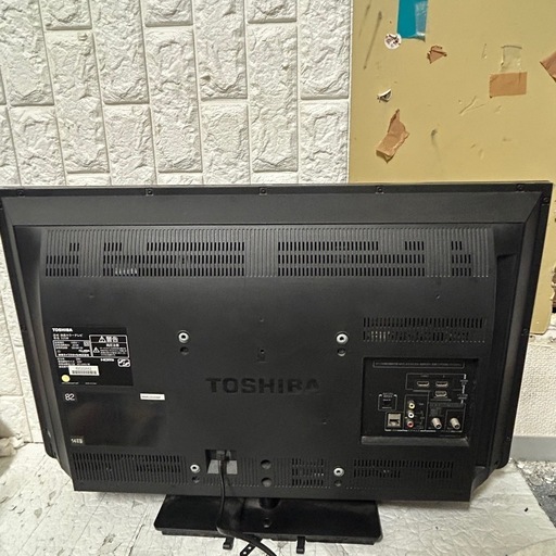 TOSHIBA 32インチ 液晶テレビ