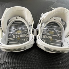 BURTON MISSION Mサイズ スノボー ビンディング ESTの画像