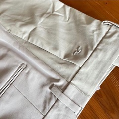 ゴルフウェア！J.LINDEBERGのパンツの画像