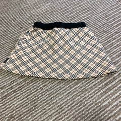 BURBERRYスカート100サイズの画像