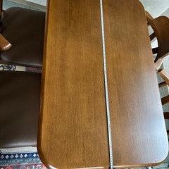 食卓テーブル/椅子の画像