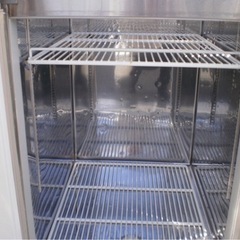 National NS-T441DM2 業務用4ドア冷蔵庫(1冷凍庫+3冷蔵庫)の画像