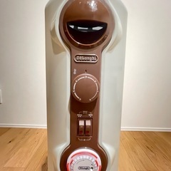 【8-10畳用】デロンギ オイルヒーター 乾燥知らず/静音/安心設計
の画像