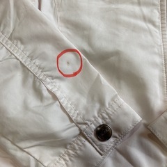 BeBeピンクパーカー130サイズの画像