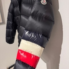 MONCLER メンズダウンジャケットの画像