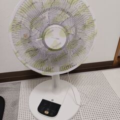 【1000円・中古扇風機】アイリスオーヤマ 扇風機 LFA-306-W 2022年製 扇風機カバー付の画像
