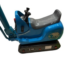 乗用電動ショベルカーの画像