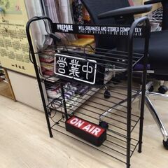 隙間ラック　メタルラック　スリッパ　キッチンラック　の画像