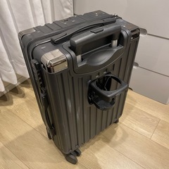 スーツケース　1人用　ドリンクホルダー付きの画像
