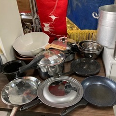 お店でフリーマーケット　調理用器具・鍋・フライパン等　500円からの画像