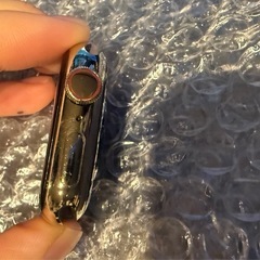 apple watch series 8 cellularモデル ゴールドステンレススチールの画像