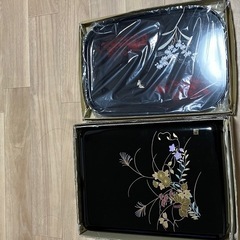 食器とおぼん小物菓子入れセットの画像