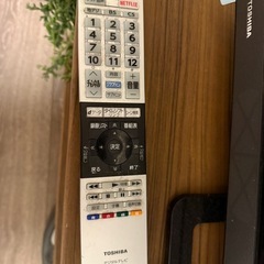 テレビとテレビ台の画像