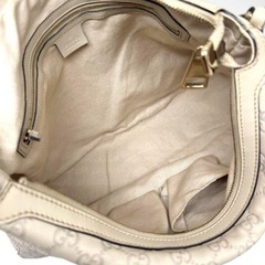 Gucci グッチGGパターン ショルダーバッグ肩掛け　シマ インターロッキングの画像