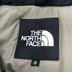 【激安】THE NORTH FACE ザノースフェイス ナイロンジャケット フルジップ 刺繍ロゴsizeS ベージュ メンズ トップス ナイロン100の画像