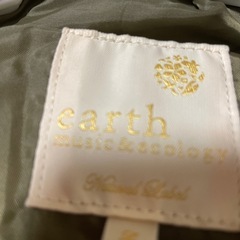 earth  コートの画像