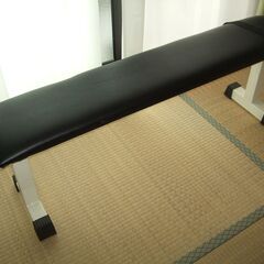 トレーニングベンチ　筋トレ　家トレの画像