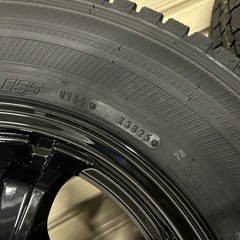 ハイエーススタッドレス　2025年製新品未使用195/80/15の画像