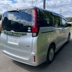 トヨタノアハイブリッド Xの画像