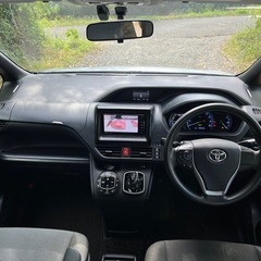 トヨタノアハイブリッド Xの画像