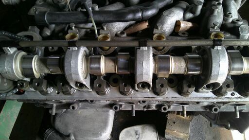 Mベンツ107-126-V8エンジン程度の良いカムシャフトスピ―ド交換