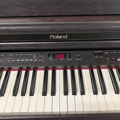 電子ピアノ　Roland HP-550Gの画像