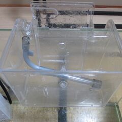 ６０センチ水槽枠なし、６０センチ対応外付けフイルター、スドウー産卵箱３点セットの画像