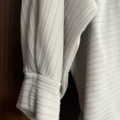 a.v.v トップス　ゆったりSサイズの画像