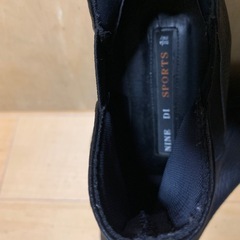 11  NINE DI SPORTS ショートブーツ サイドゴア ブラック　レディース 21.5の画像